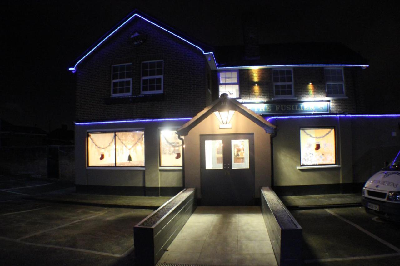 Fusilier Inn เวมบลีย์ ภายนอก รูปภาพ